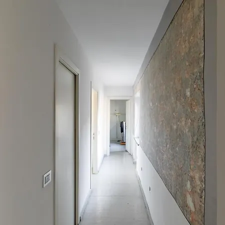 Iflat In Navona *